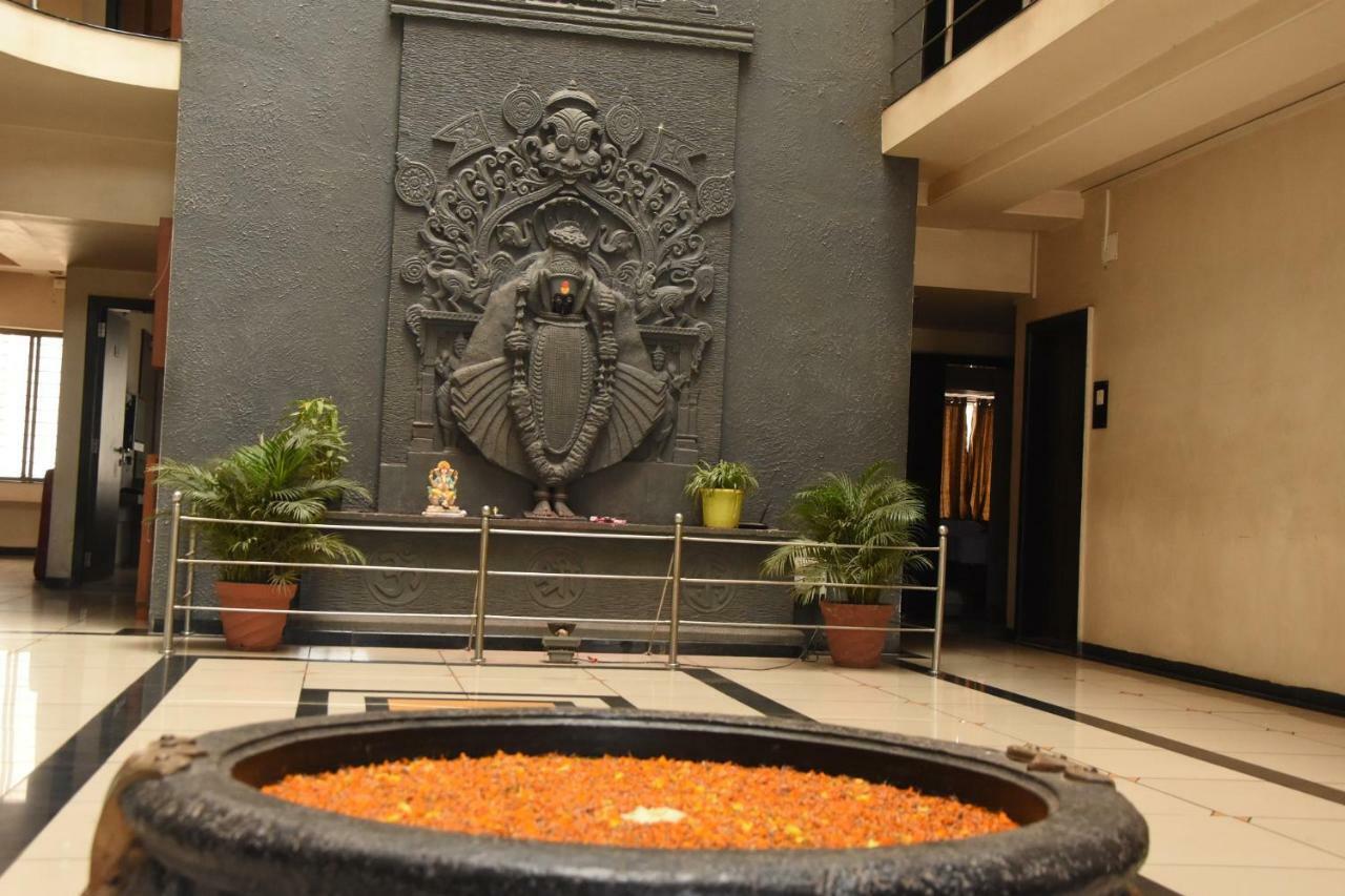 Hotel Vrindavan Deluxe Kolhapur Eksteriør billede